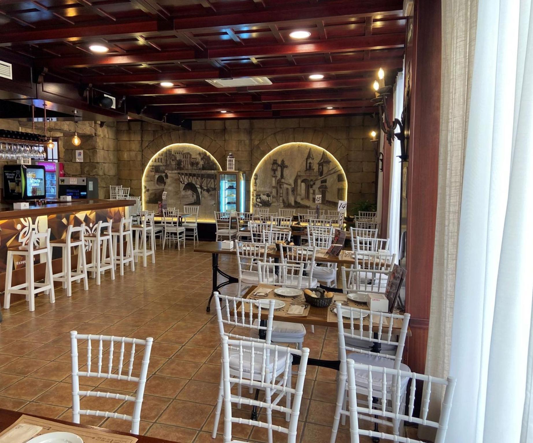 Hotel Acacias 3*